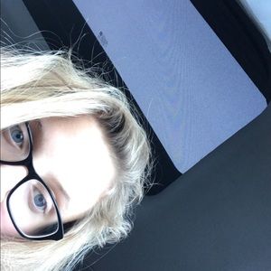 Meet your Posher, Natalie